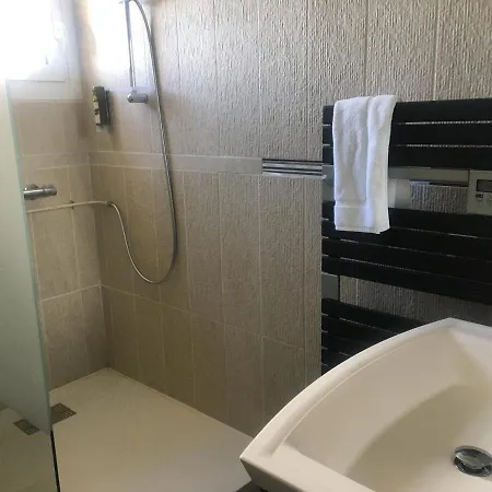 Logis Hotel Restaurant Spa Les Balcons De L'Esperance Limeuil Exterior photo